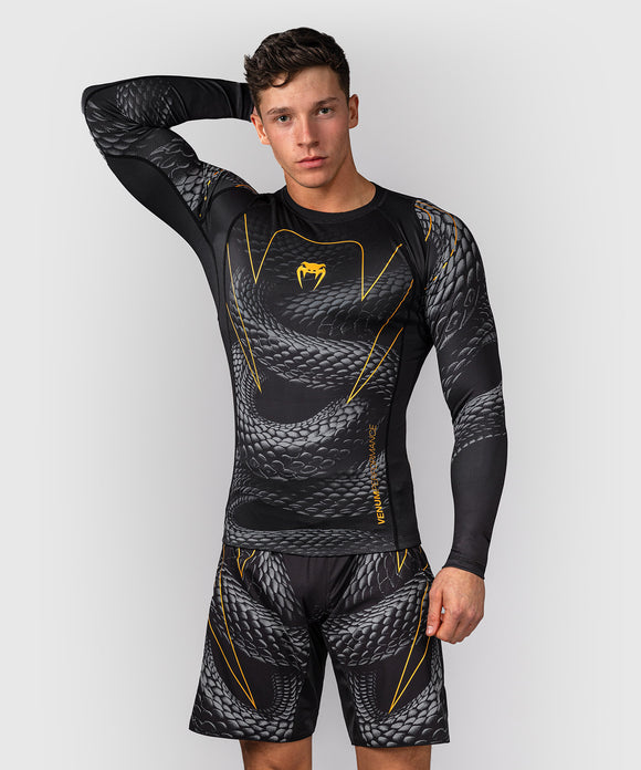 Rash Guard - Venum 'Matupa' - lange ærmer - sort/grå