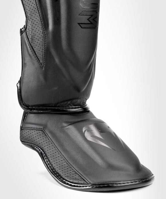 Benbeskytter - Venum - 'Elite Evo' - Sort