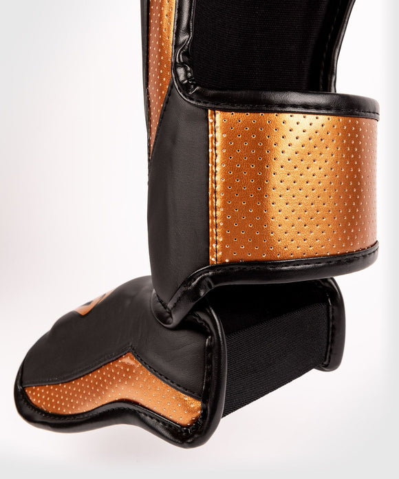 Shin Guard - Venum - 'Elite Evo' - Black/Bronze
